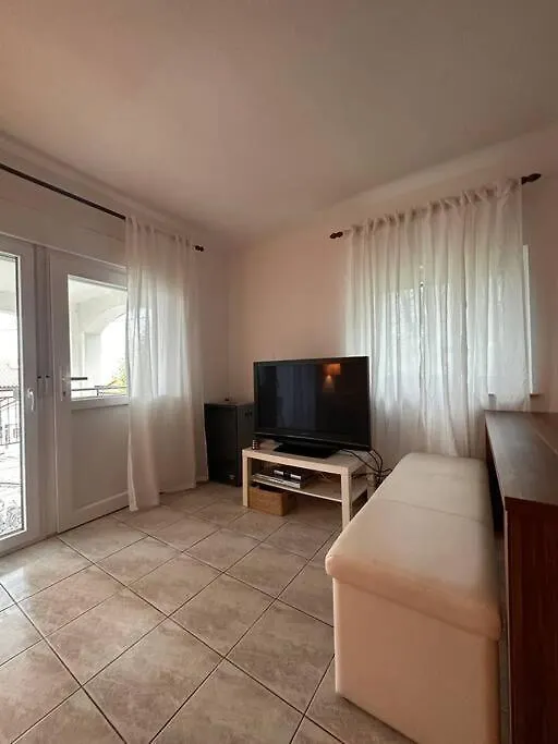Entspannung Pur In Ruhiger Lage Crikvenica