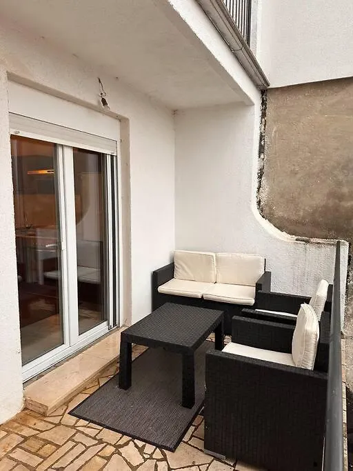 Entspannung Pur In Ruhiger Lage Crikvenica