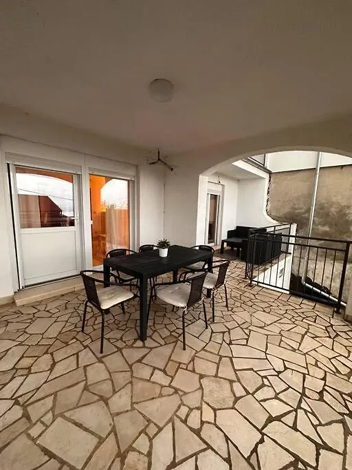 Apartment Entspannung Pur In Ruhiger Lage Crikvenica