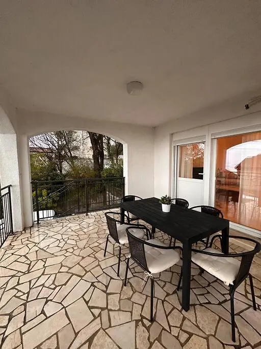 Apartment Entspannung Pur In Ruhiger Lage Crikvenica